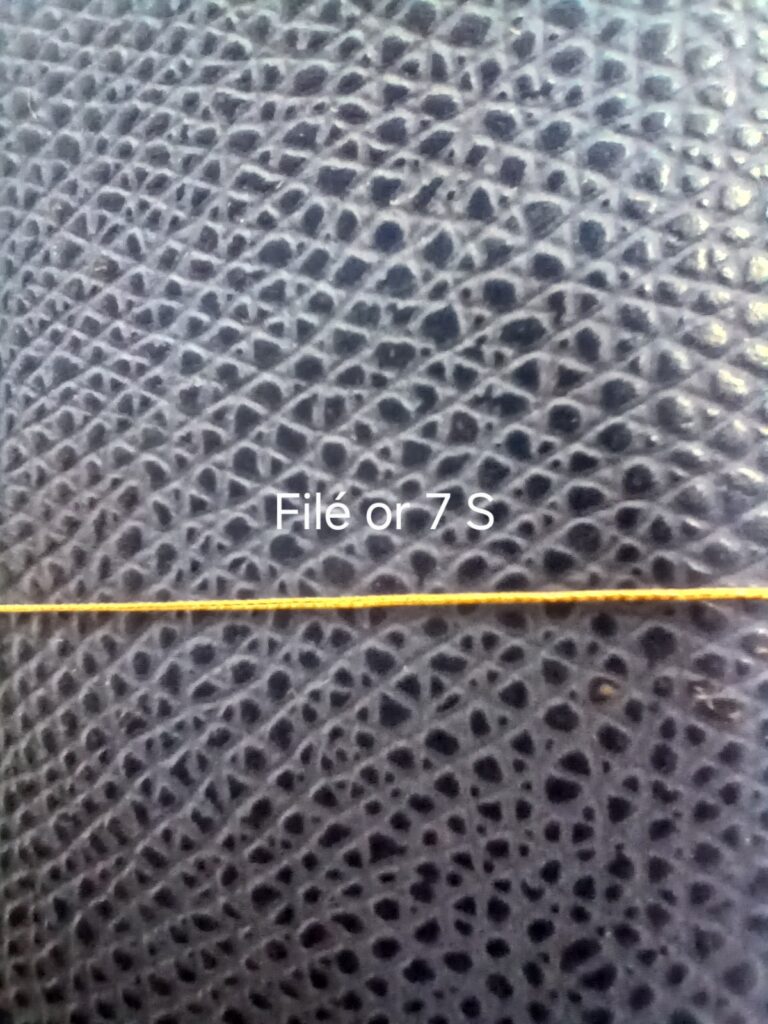 Filé or 7 s métalloplastique